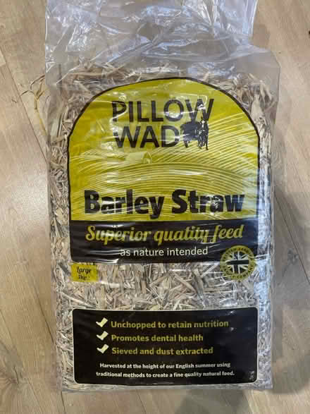 Photo of free Straw (PR6 Heapey Bank) #1