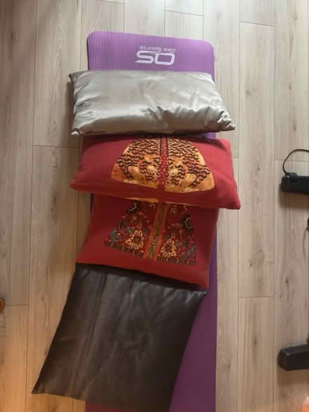 Photo of free Cushions (W11) #1