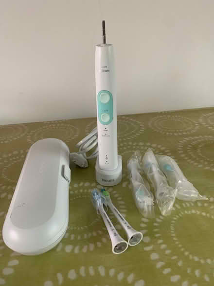 Photo of free Phillips Sonicare toothbrush (Packsaddle BA11) #1
