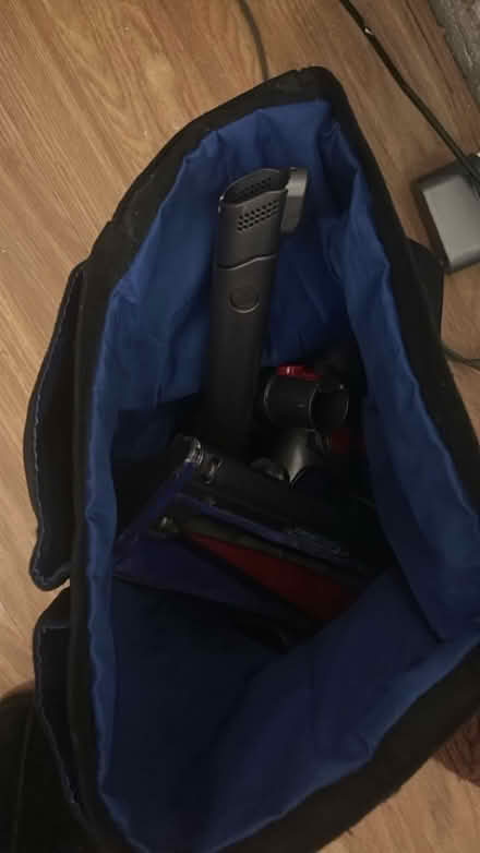 Photo of free Dyson v8 with accessories (Bedford MK41) #3