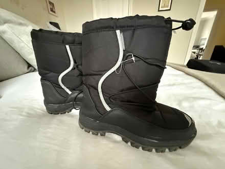 Photo of free Boys snow boots (Wimbledon Park SW19) #1