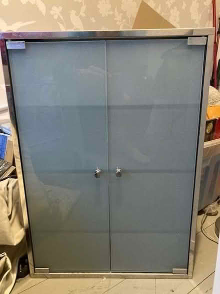 Photo of free Wall-mounted bathroom cabinet (Cutteslowe OX2) #1