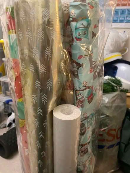Photo of free Wrapping paper (Cumnor OX2) #2