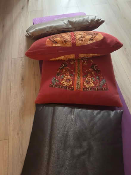 Photo of free Cushions (W11) #3