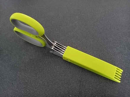 Photo of free Shredding scissors (Wantage, OX12) #1