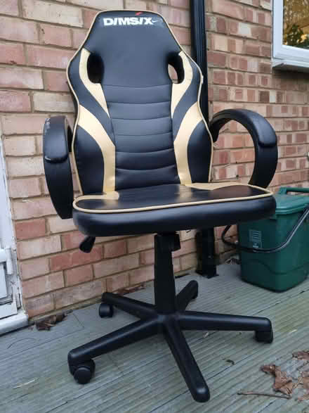 Photo of free Gaming/Computer Chair (Woburn Sands MK17) #2