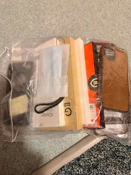 Photo of free iPhone cases (South Hill) #2