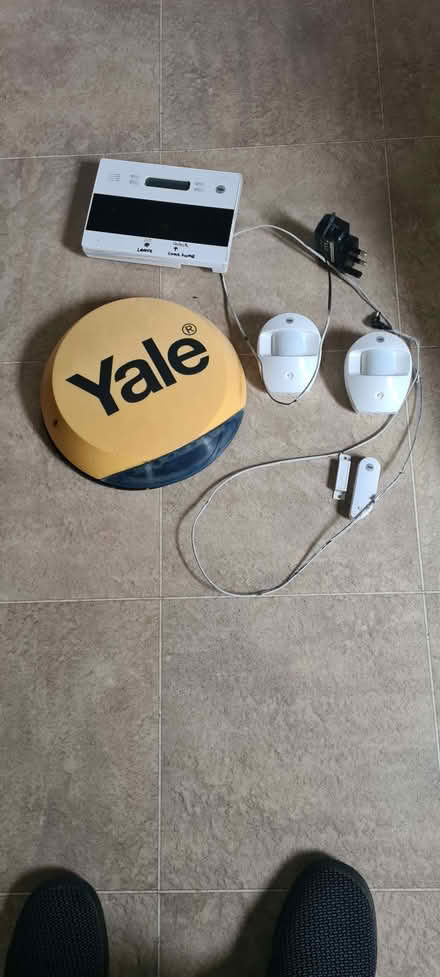 Photo of free Yale Wireless Burglar alarm working (Crag Bank LA5) #1