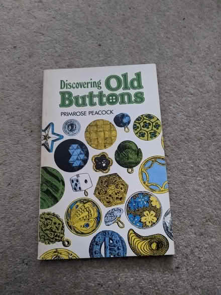 Photo of free Discovering old buttons book (Hastings TN34) #1