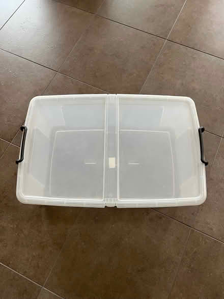 Photo of free Plastic box with lid (Benson OX10) #1