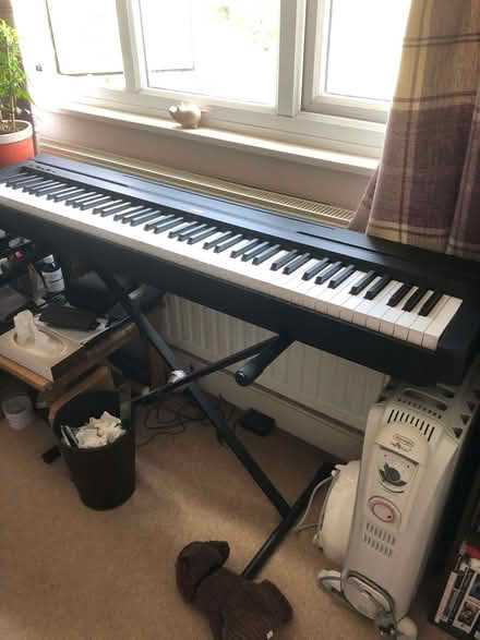 Photo of free Yamaha Electric Piano and stand. (Newbury Park IG2) #1