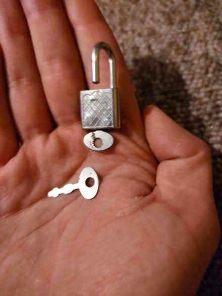 Photo of free Carry on suitcase (Beeston NG9) #4