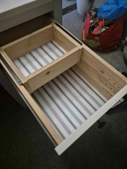 Photo of free White Computer Desk (Colchester CO2) #3