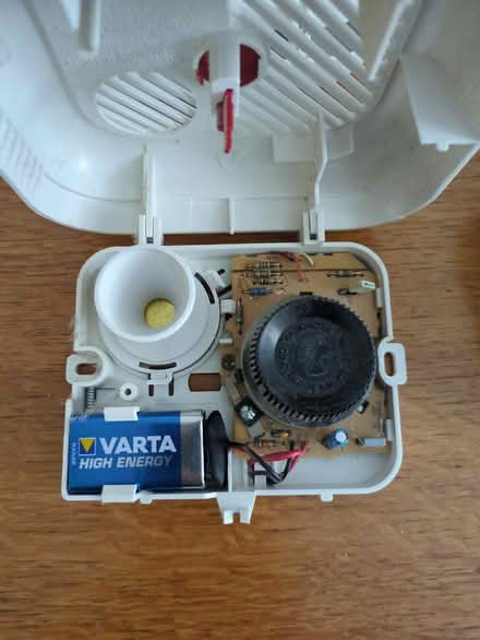 Photo of free Smoke alarms x4 (Leeds LS8) #3