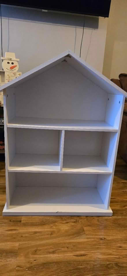 Photo of free Children's white bookshelf (daventry NN11) #1