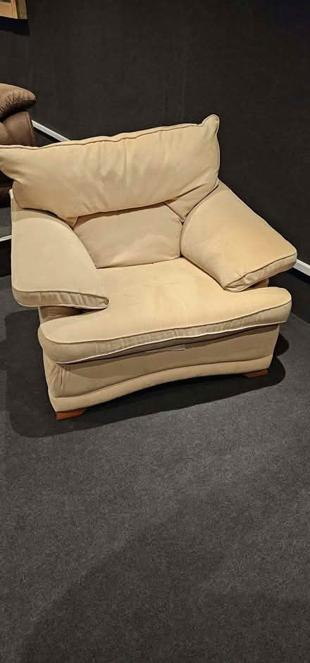 Photo of free cream armchairs (Old Harlow CM17) #3