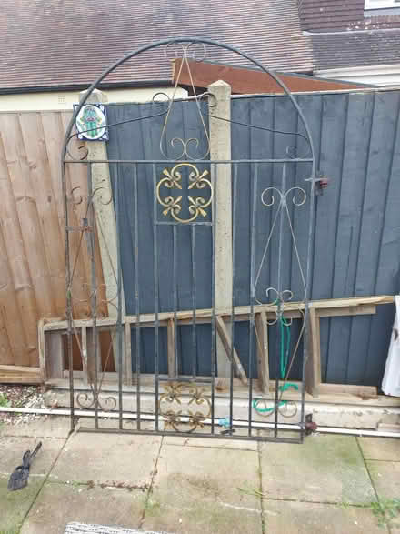 Photo of free Iron gate (Burton-upon-Trent DE13) #1