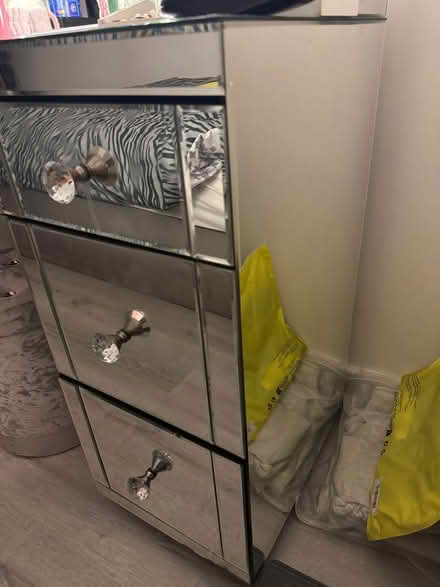 Photo of free Vanity Table (SE10 Greenwich) #4