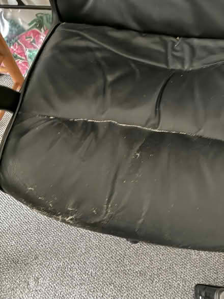 Photo of free Large wheeled office chair (Steyning BN44) #2