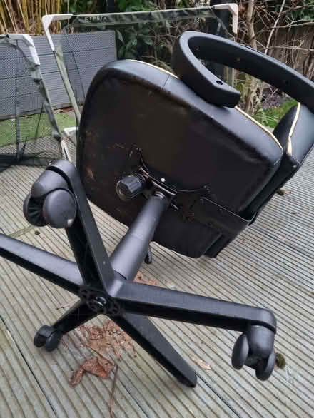 Photo of free Gaming/Computer Chair (Woburn Sands MK17) #4