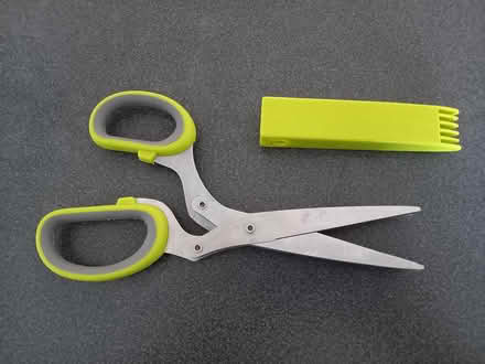 Photo of free Shredding scissors (Wantage, OX12) #2