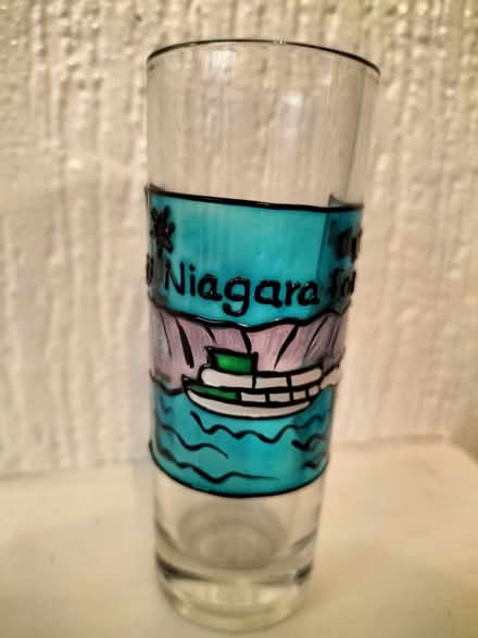 Photo of free Niagara Falls glass (Wollaton NG8) #1