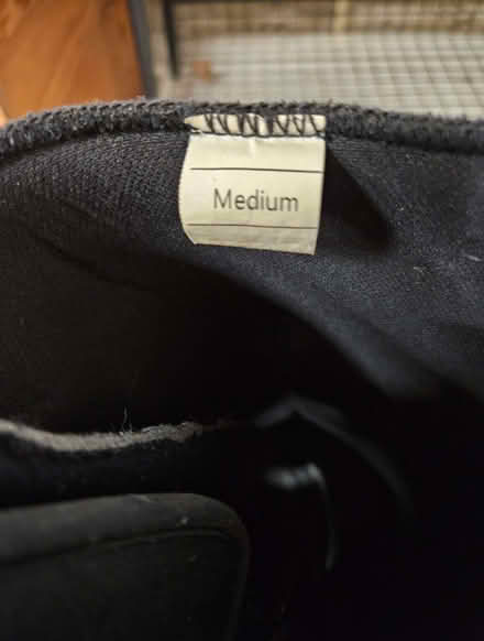 Photo of free Therapeutic boot - medium (Binfield Heath RG9) #4