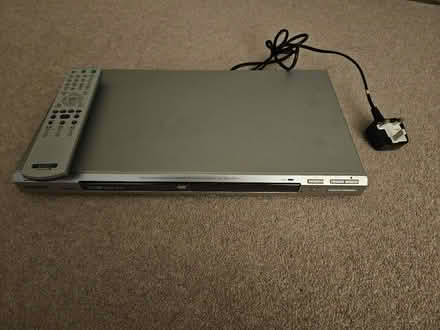 Photo of free DVD player (Redditch B97) #2