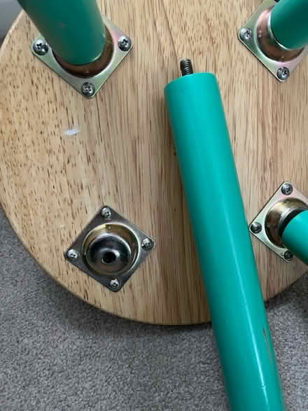 Photo of free Kids chair - needs to be fixed (Uxbridge UB8) #3