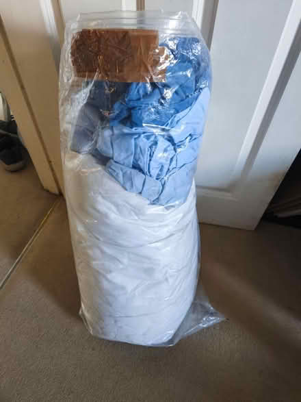 Photo of free Single duvet and sheets (TN39 4JT) #2