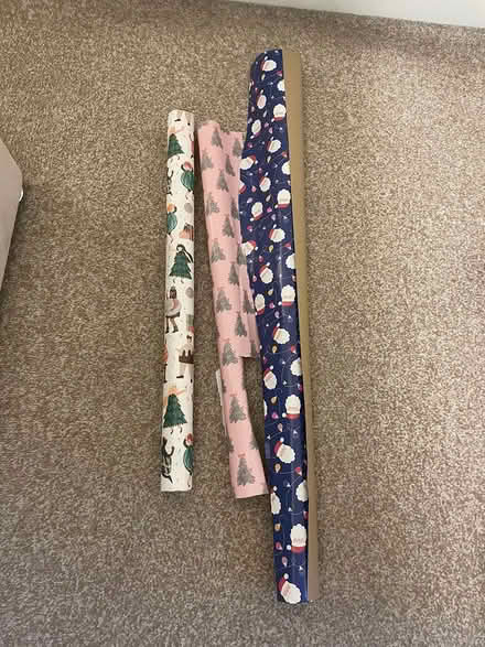 Photo of free Xmas wrapping paper (Appleton) #1