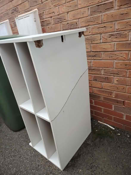 Photo of free White wooden storage shelf/TV stand unit (Stratford-upon-Avon CV37) #2