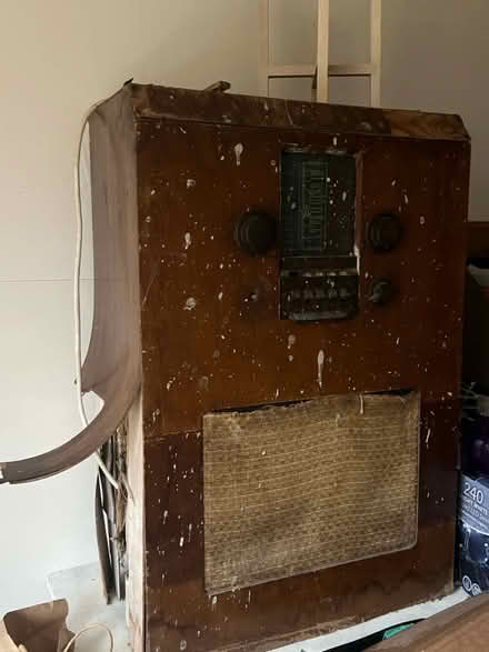 Photo of free Radio - old, in need of love (Cwmbran NP44) #3
