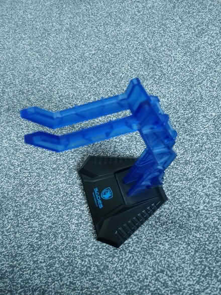 Photo of free Headphone/Headset holder (Nether Liberton EH9) #1