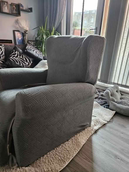 Photo of free Beige electric reclining chair (Holland Park W11) #3