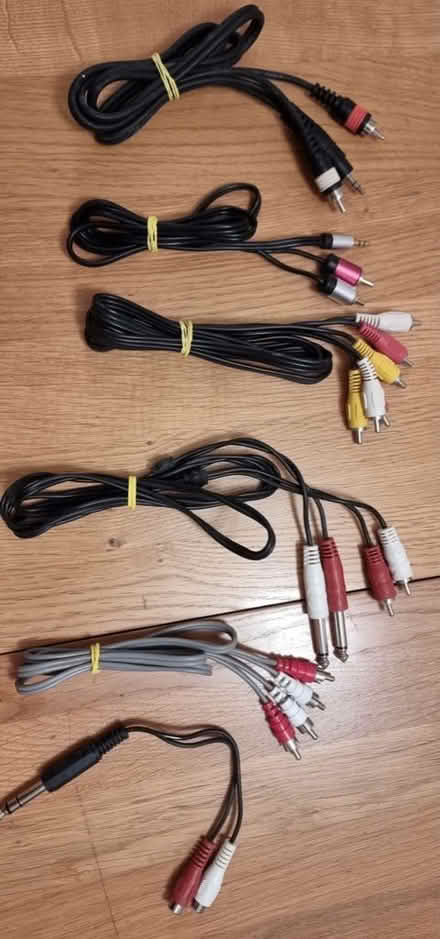 Photo of free Hi fi/ audio cables (Chipping Sodbury BS37) #1