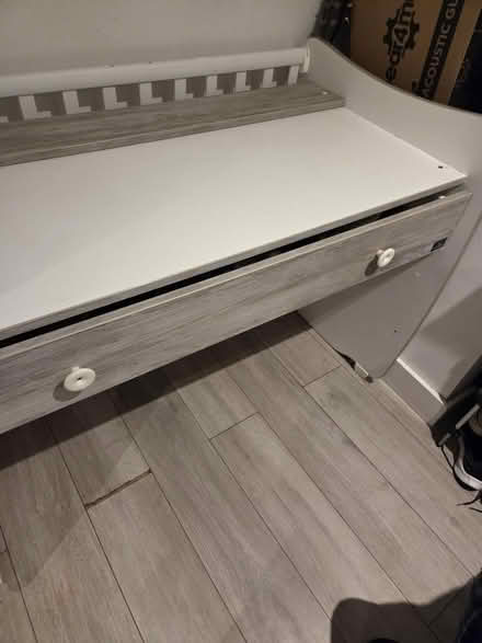 Photo of free Large desk (DA1 1TL) #1
