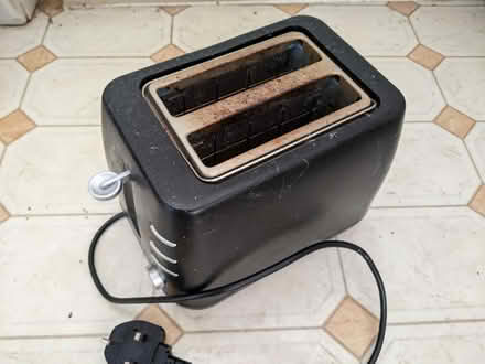 Photo of free Two slice toaster - needs clean (Hastings TN34) #1