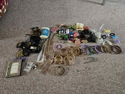 Photo of free Jewellery (TF10) #1