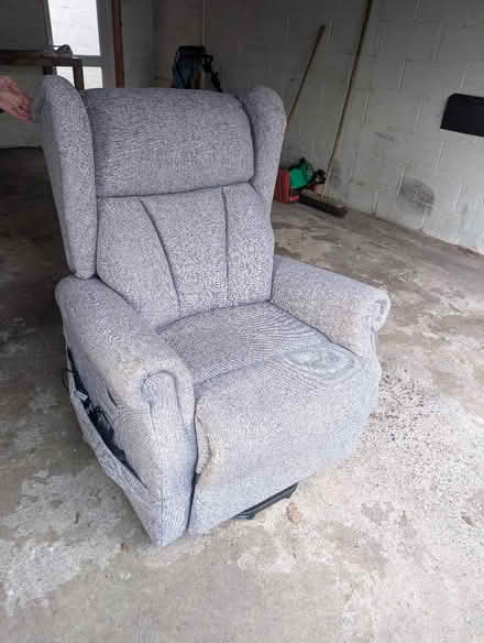 Photo of free Electric recliner chair (Belbroughton CP B61) #2