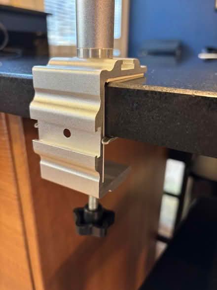 Photo of free iPad holder x2 (Welling DA7) #2