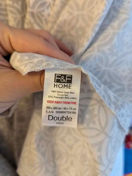 Photo of free Clean Double bed duvet cover (AL1 Fleetville) #2