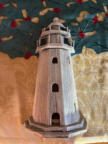 Photo of free Lighthouse key hanger (TA18) #1