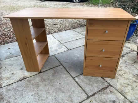 Photo of free Desk (Abingdon Road OX13) #1