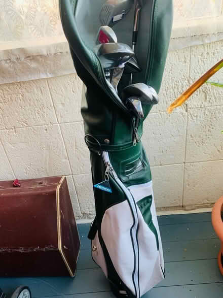 Photo of free Decathlon golf bag & various clubs (Bellingham SE6) #1