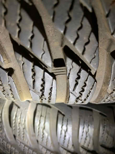 Photo of free BMW series one alloys and tyres (Brough CA17) #3