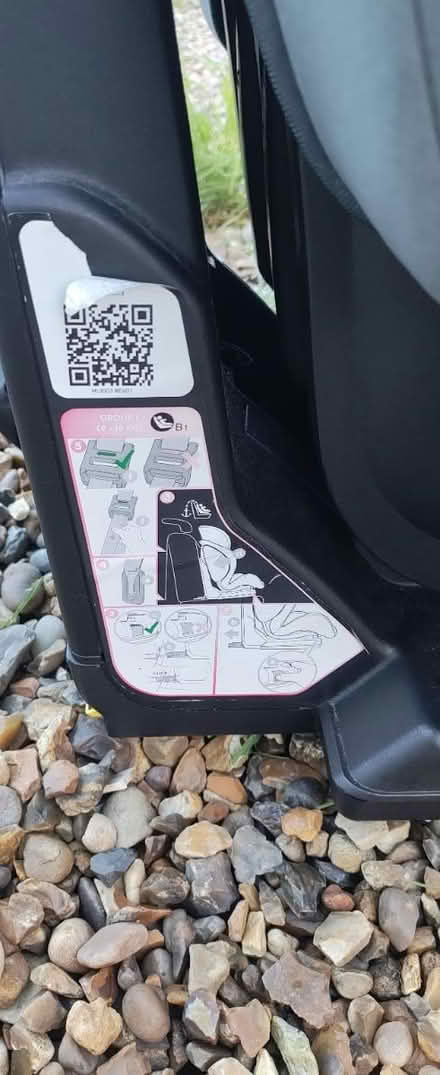 Photo of free Go Safe isofix car seat (Nr7) #3