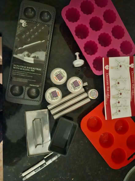 Photo of free Various baking/cooking equipment (Crook LA8) #1