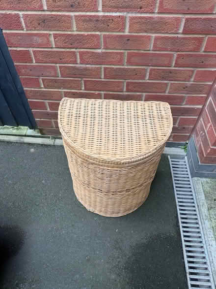 Photo of free Wicker basket (Wolverhampton WV10) #3
