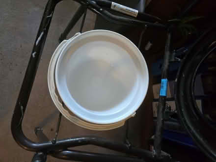 Photo of free Comode (Hp2 4ef) #3